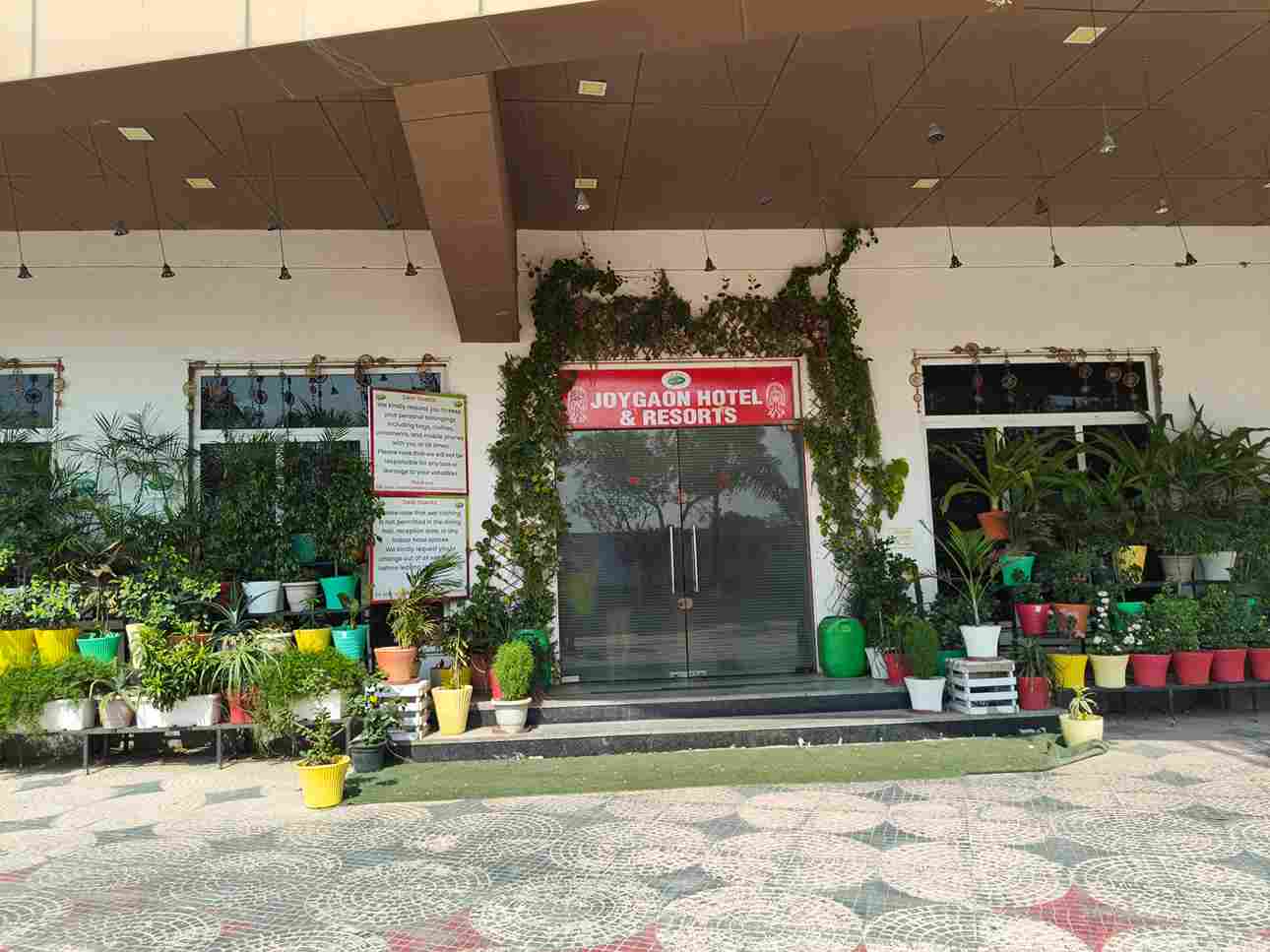 Hotel & Resorts Hotel & Resorts